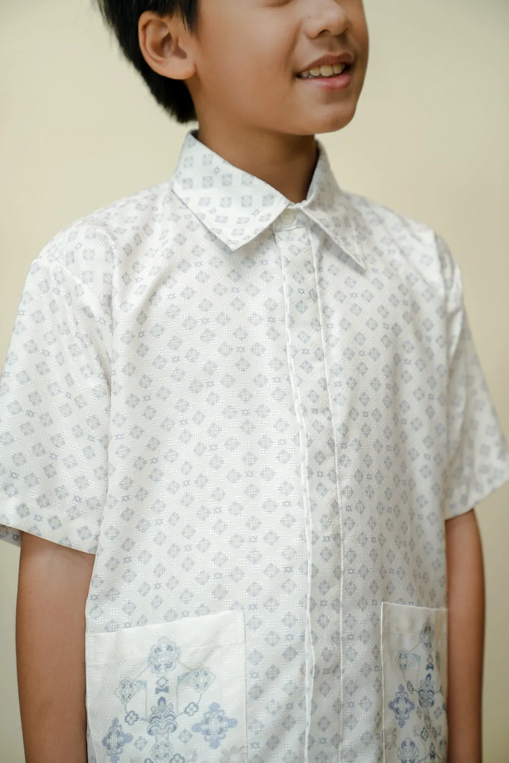 Dumai Shirt Boy (Minor) Cahaya