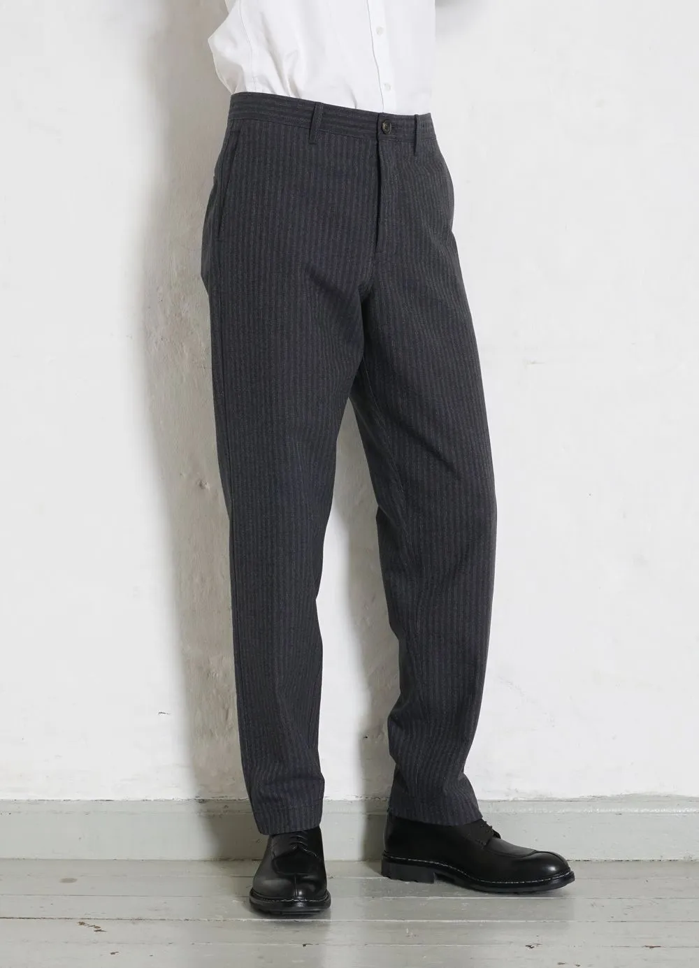 KIAN | Cinch Back Wide Trousers | Grey Pin