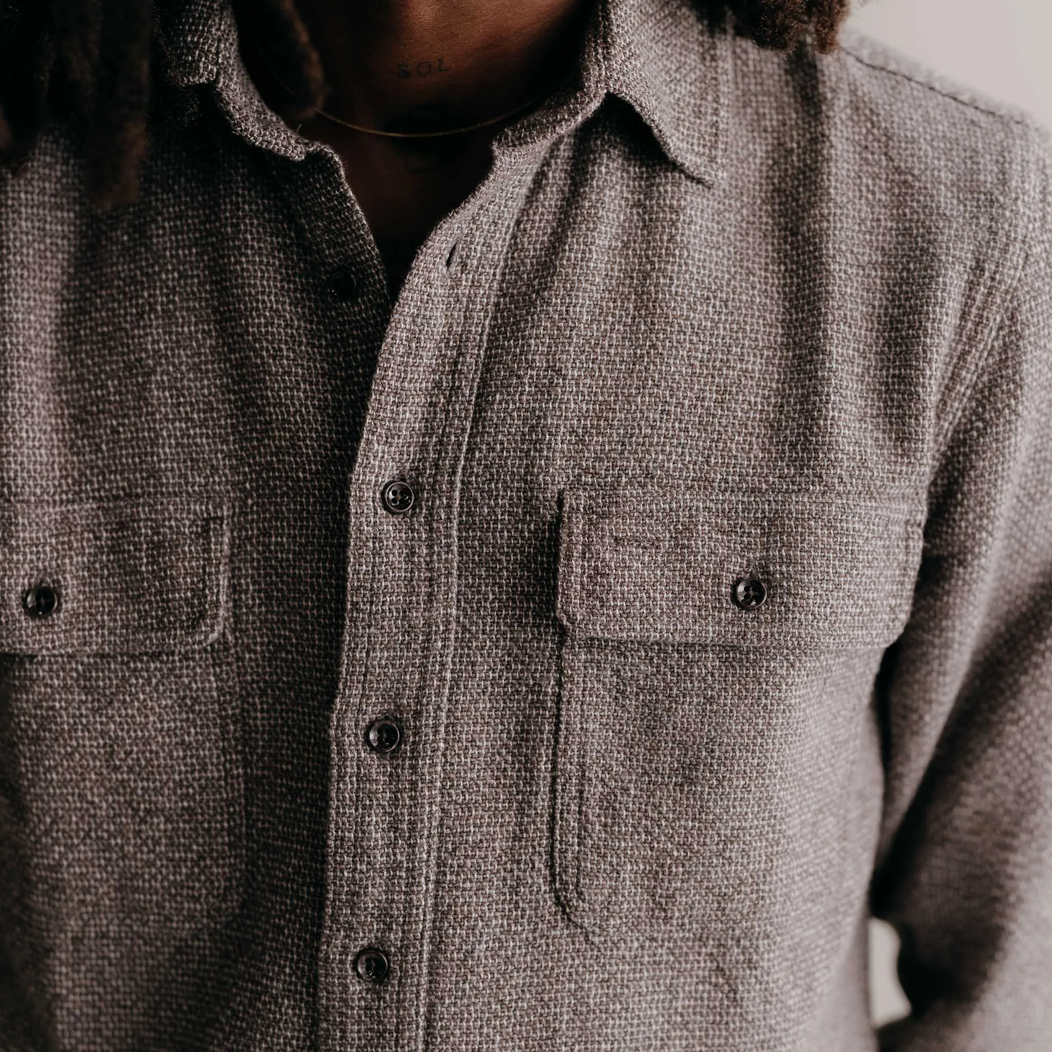 The Ledge Shirt in Granite Linen Tweed